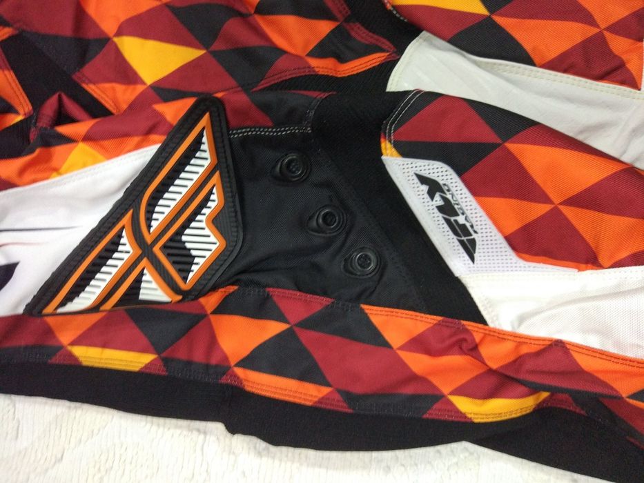 Equipamento Fly Racing - Calças e Jersey Kinetic