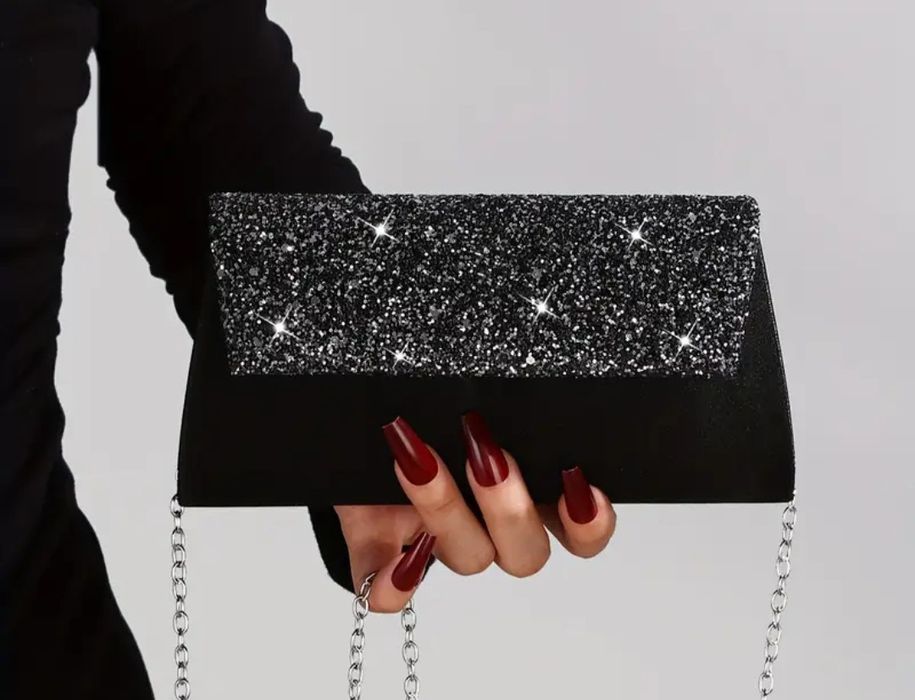 Nowa torebka wizytowa