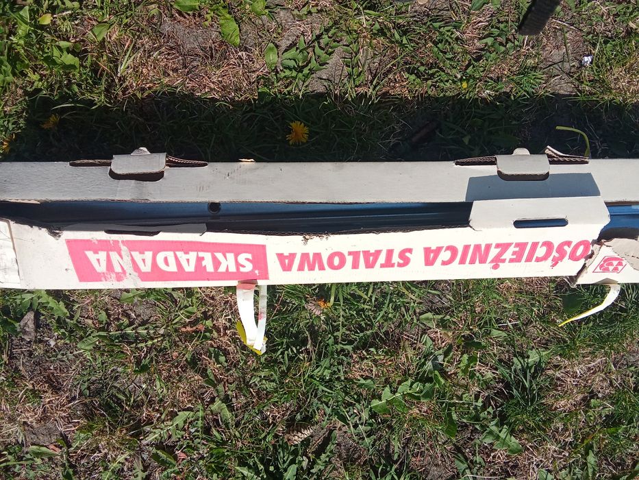 Ościeżnica metalowa składana
