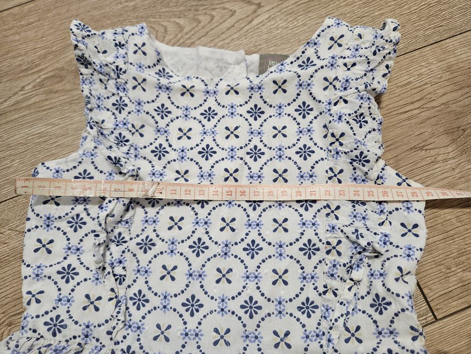 Sukienka dziewczęca letnia biała roz. 122