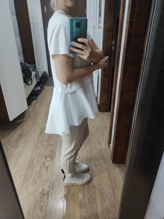 Bluzka z baskinką ZARA rozmiar S