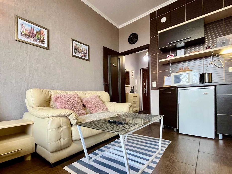 ПРОДАЖ великої квартири, розділеної на дві оремі по вул. Т. Кореня, 9