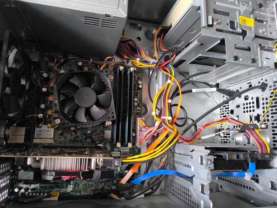 Dell VOSTRO 470 I5/10GB/SSD128GB/1TB/GTX650 2GB