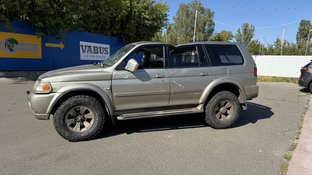 Mitsubishi Pajero Sport 3.0 Газ/Бензин Автомат