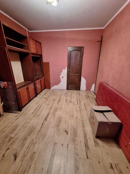 Продам 3 кімнатну квартиру по вул. Соборності (Доценка).єВідновлення.