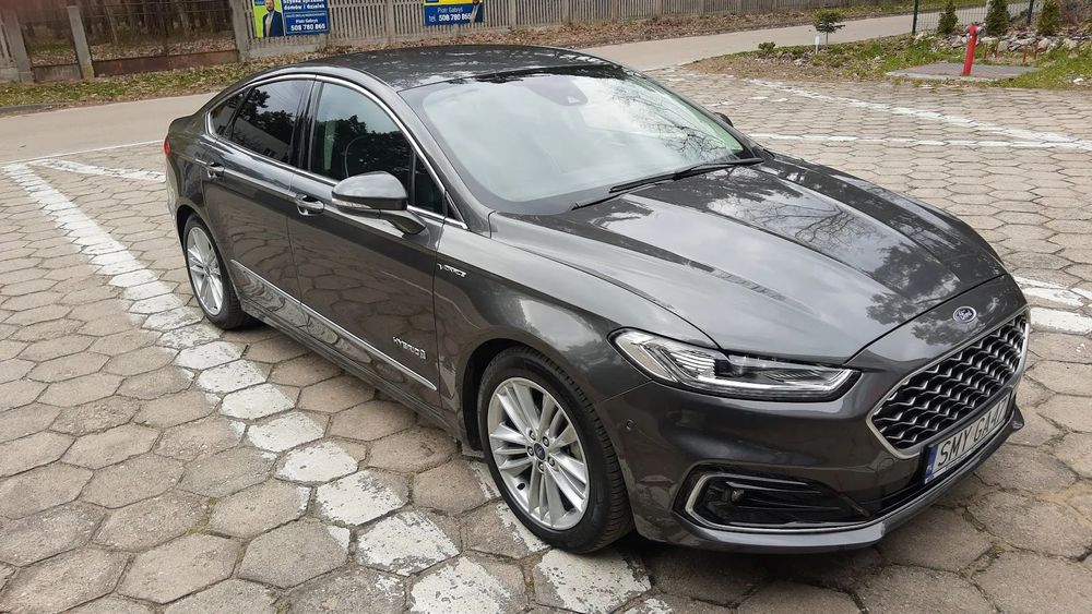 Ford Mondeo 57800 km. Auto w idealnym stanie. Wszystkie serwisy w ASO.