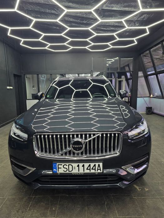 Volvo XC 90 Volvo XC90 T8 Recharge. Zadbany