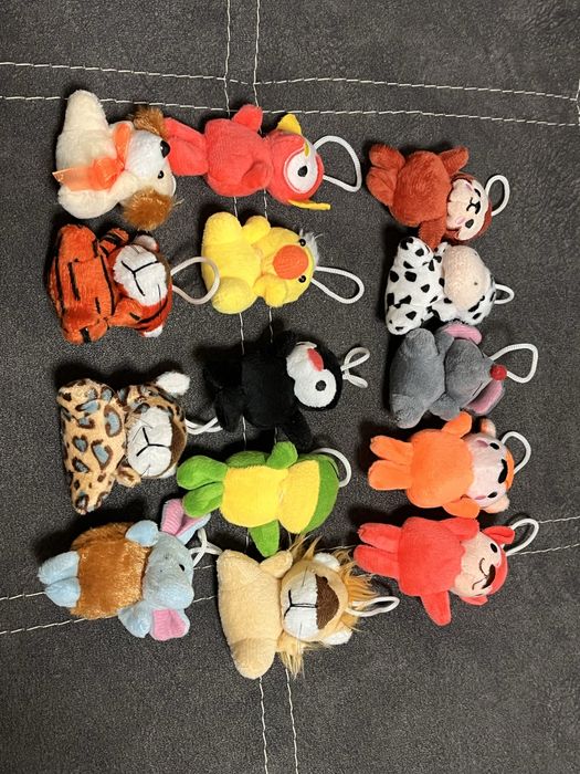 Іграши з адвент календаря. Брелок