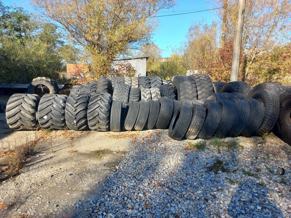 Гурт опт вживаних вантажних тракторних шин (mix від 80шт) 710/75 R42 |