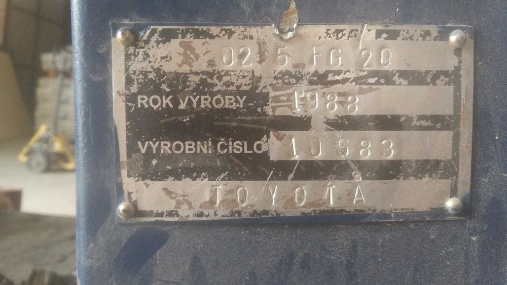 Продам Кару Toyota