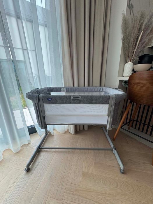 Chicco Next2Me Magic Evo