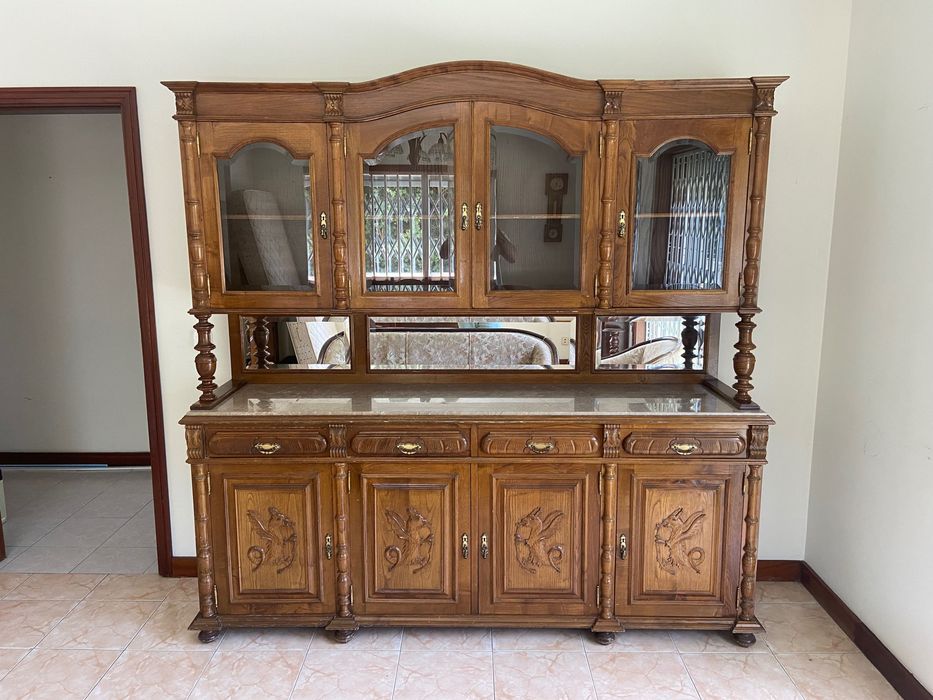 Móvel de Madeira - Cristaleira c/ espelho