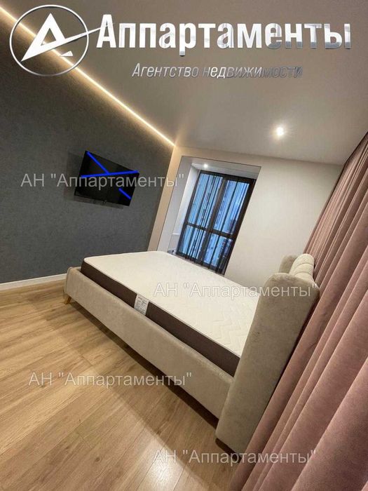 Продам 2к.кв. новострой ЖК Рогатинский, дизайн. ремонт, метро Ц-Рынок