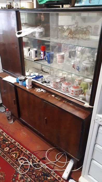 Продам мебель б/у .