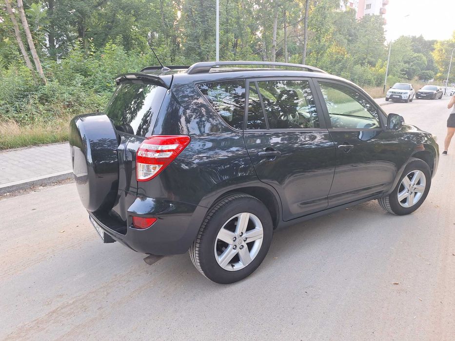 Toyota Rav 4  2012 rok   171kkm