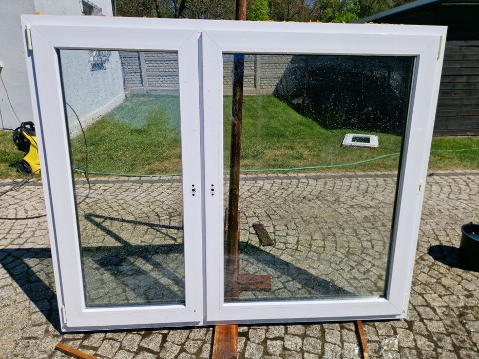 Okno 117x114_150x120 pcv z demontażu 177x144-3szt. bialo brązowe