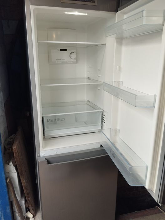 Холодильник Bosch KGN33NL206