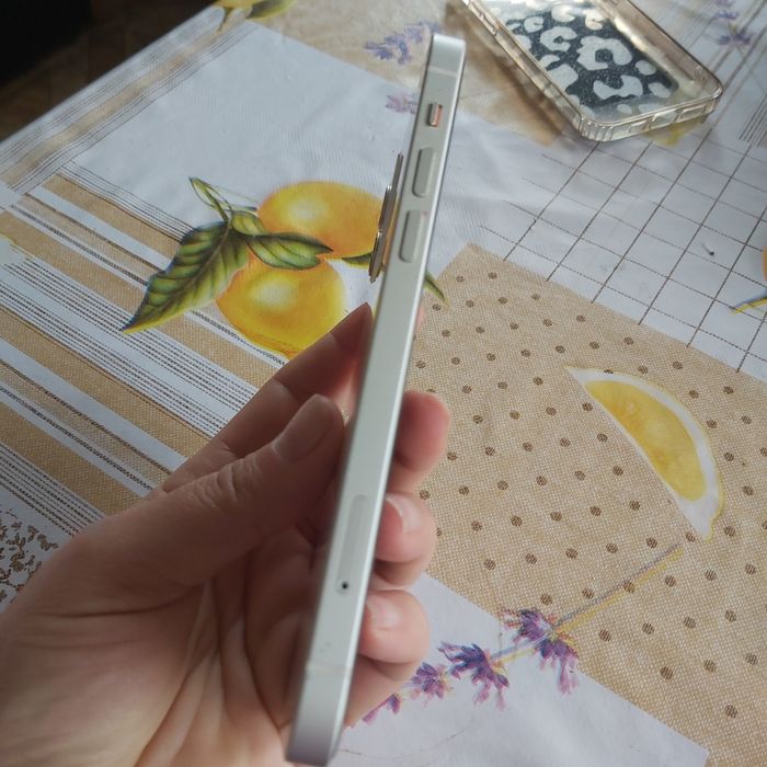 iPhone 12,в гарному стані