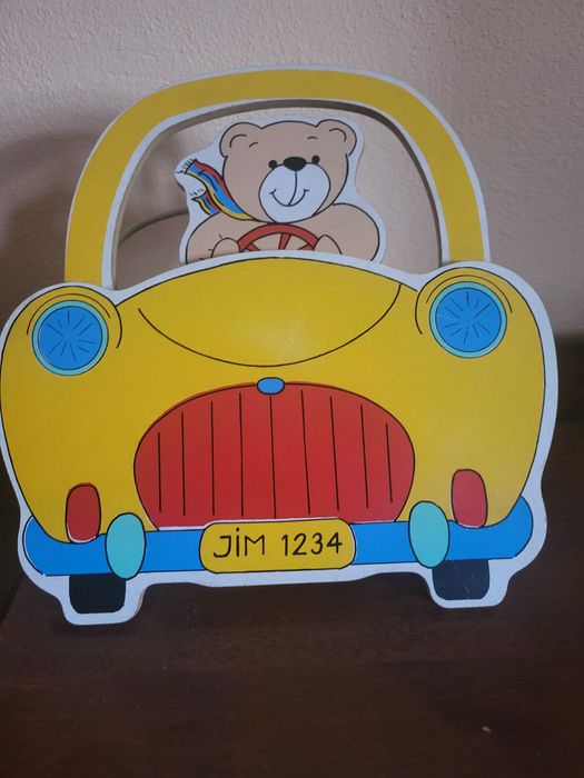 Lampka na ścianę do pokoju dziecięcego