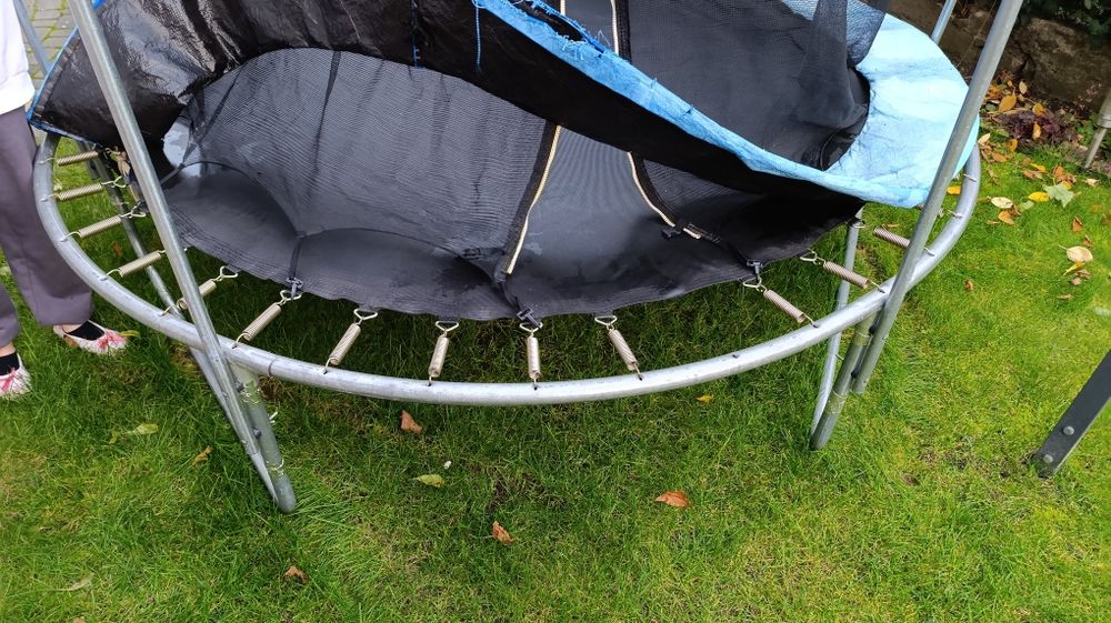 Trampolina ogrodowa