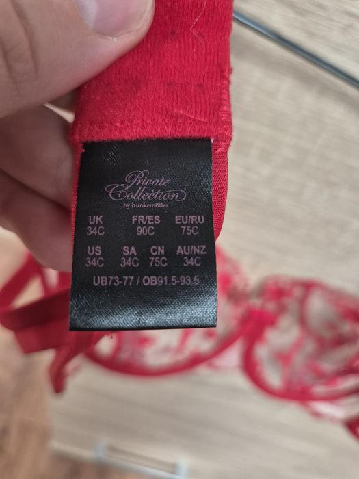 Biustonosz Hunkemoller Private Collection 75C czerwony