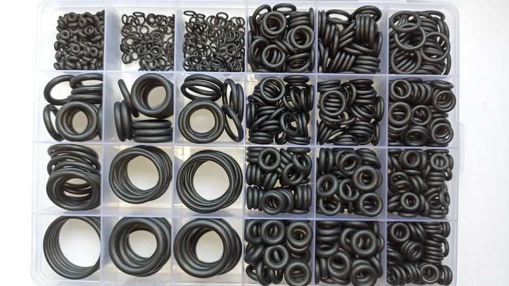 Резиновые кольца  1200 шт. Є на 990 шт.