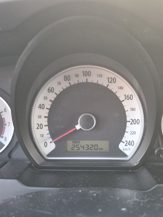 Kia ceed 1.4 coupe gasolina
