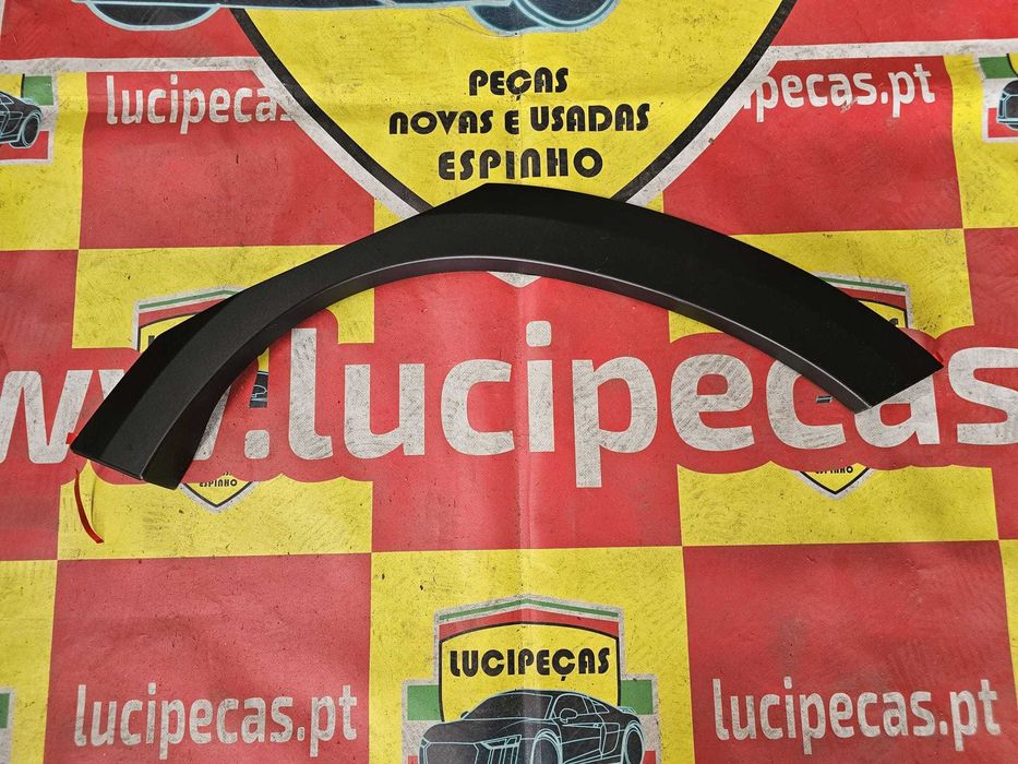 Friso traseiro esquerdo Peugeot 2008 | 127693