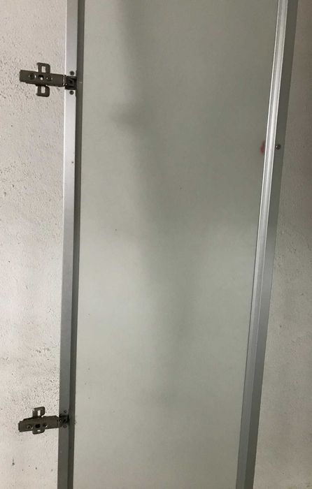 Porta vidro moldura cinza oferta modulo armario Ikea