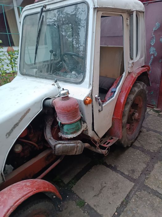 Продам трактоТ25