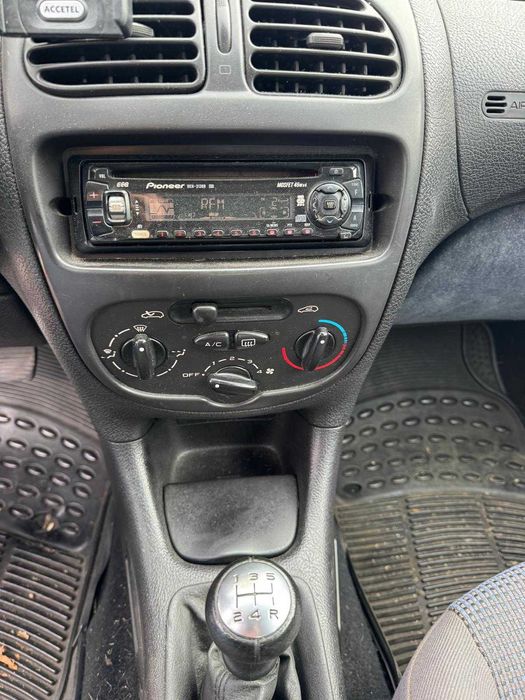 Peugeot 206 - 200