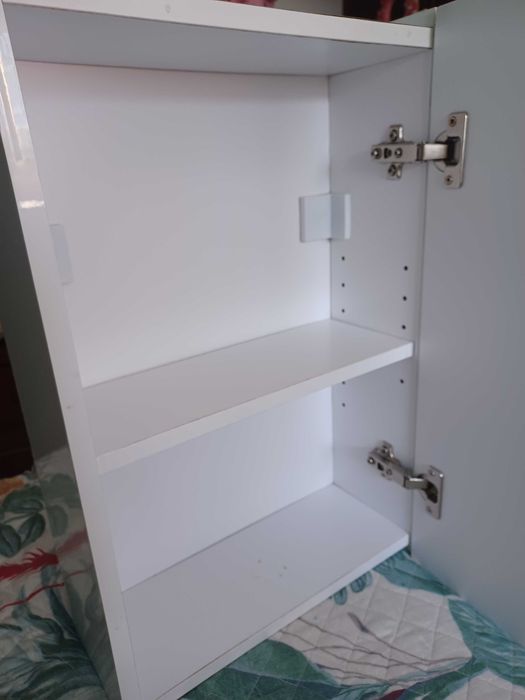 Armário casa de banho