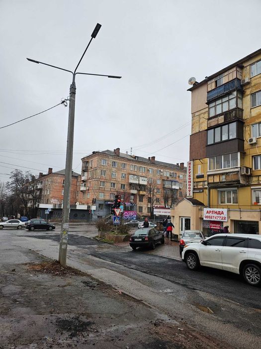 Здається в довгострокову оренду комерційне приміщення у Саксаганському районі Кривого Рогу