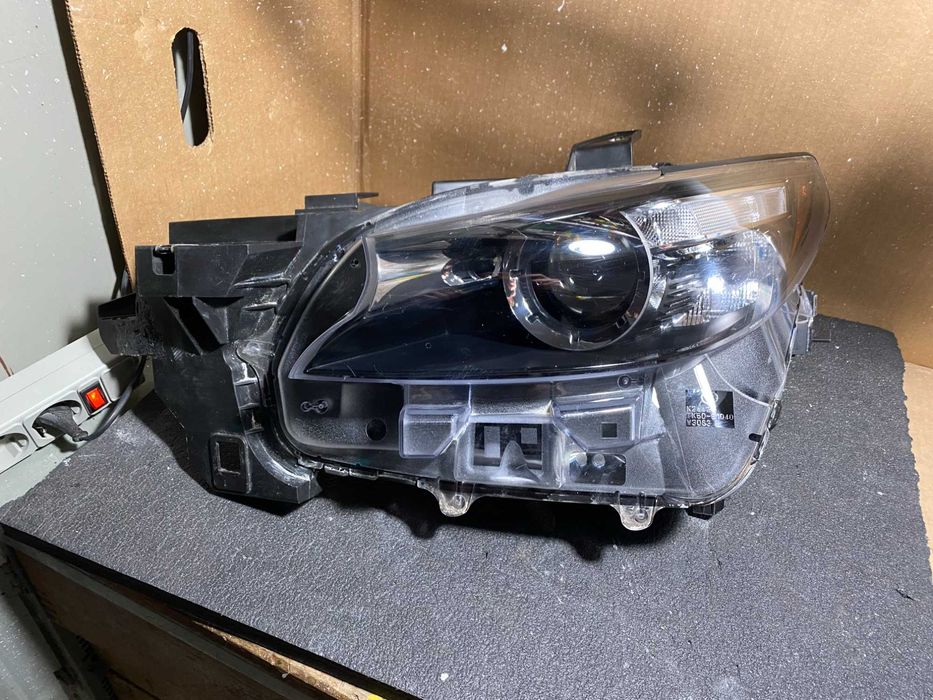 Правая фара   Mazda СХ-9 2018-2021 USA ТМ 52 51 030