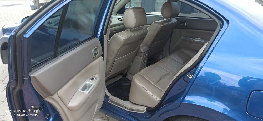 Чері Елара продам