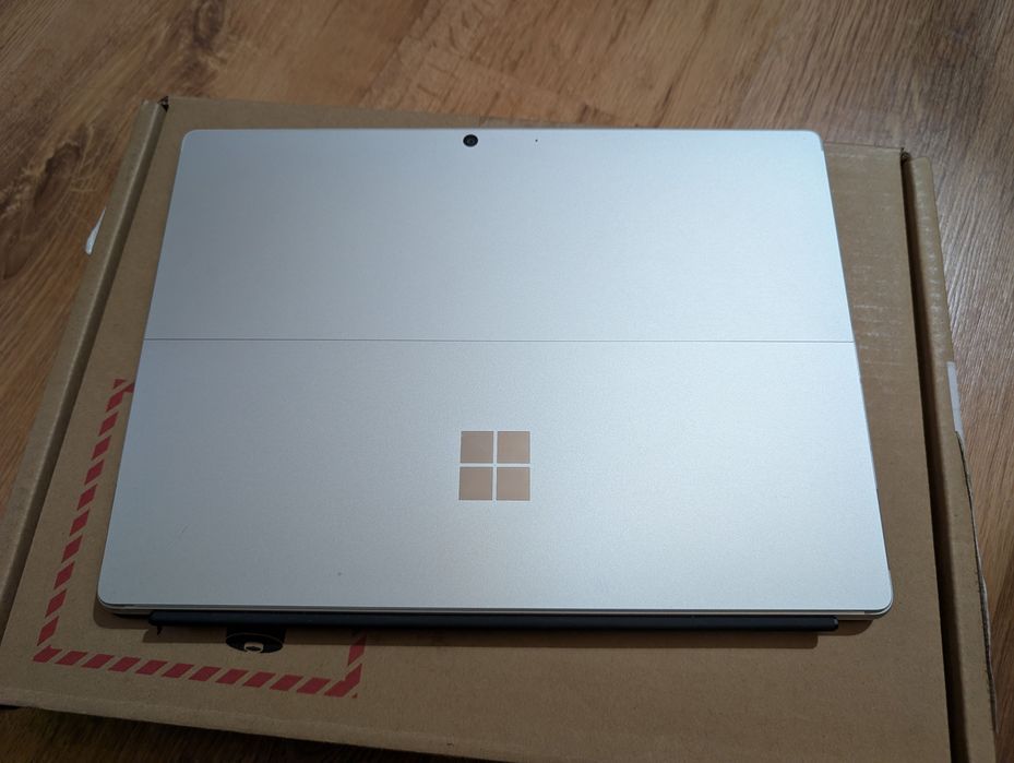Microsoft Surface Pro 9 SQ3/16GB/256GB GWARANCJA DO 10.2027