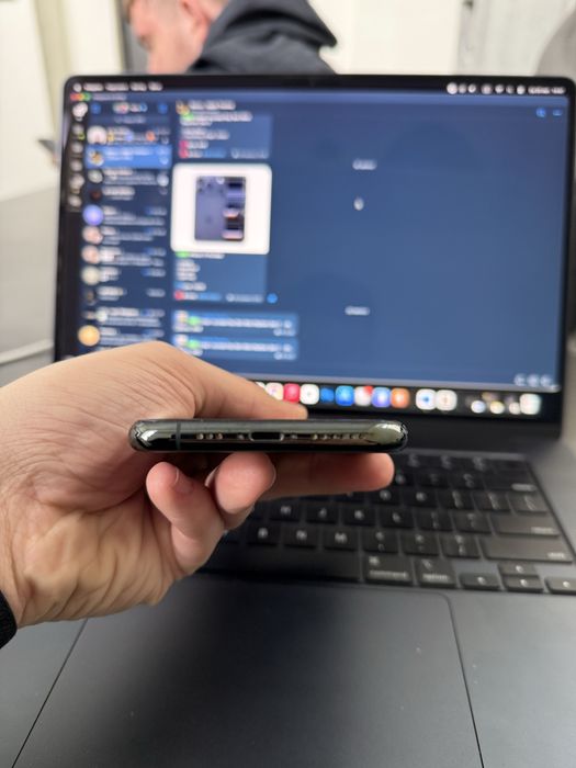 iPhone 11 Pro Green 256Gb в ідеальному стані