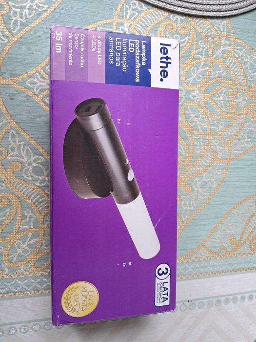 Lampka podszafkowa z czujnikiem ruchu