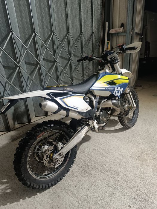 Husqvarna TE 300 matrículada