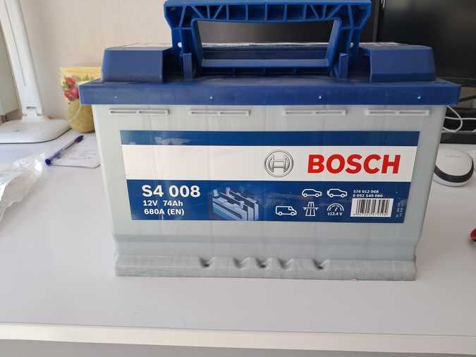 Аккумулятор автомобильный, бош, рабочий, на гарантии
