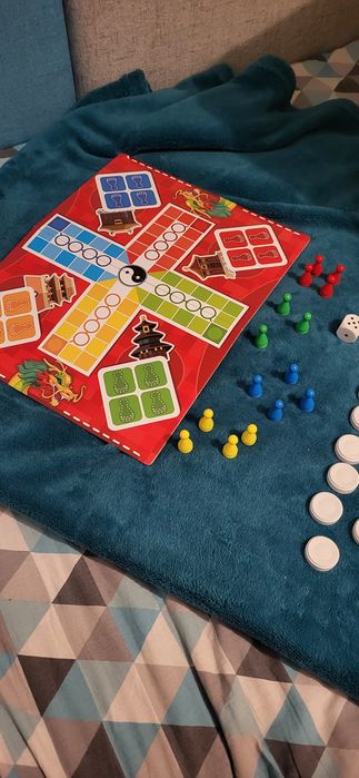 Chińczyk i warcaby Ludo Checkers