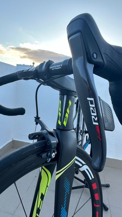 Bicicleta BH carbono