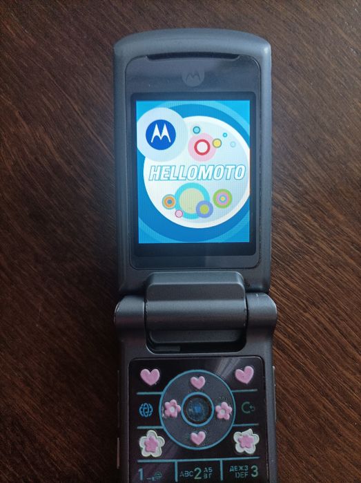 Акція до 20 лютого!  550 грн Motorola KRZR K1