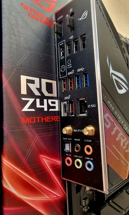 Motherboard ASUS Z490-E Gaming64739700651650123