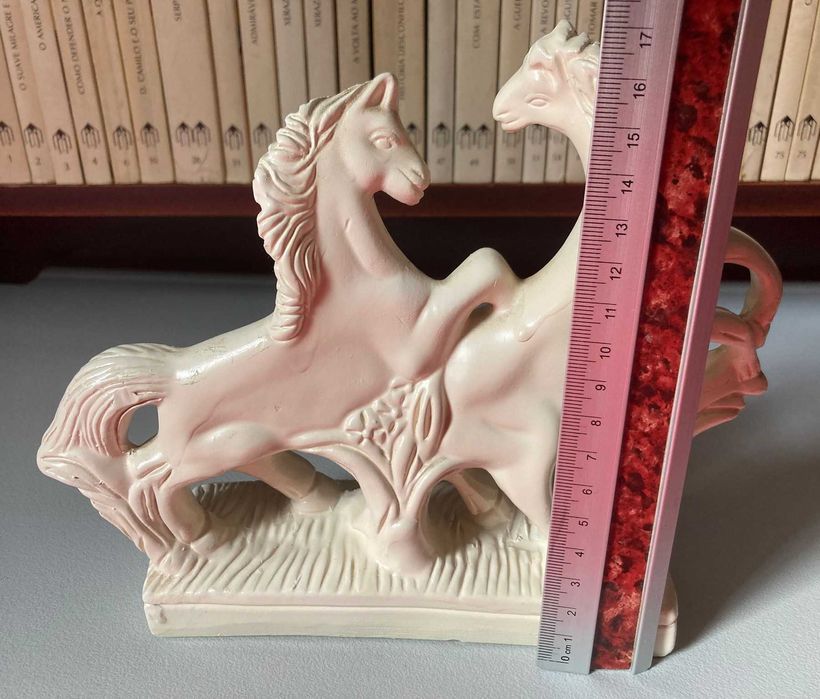 Figura Decorativa Cavalos