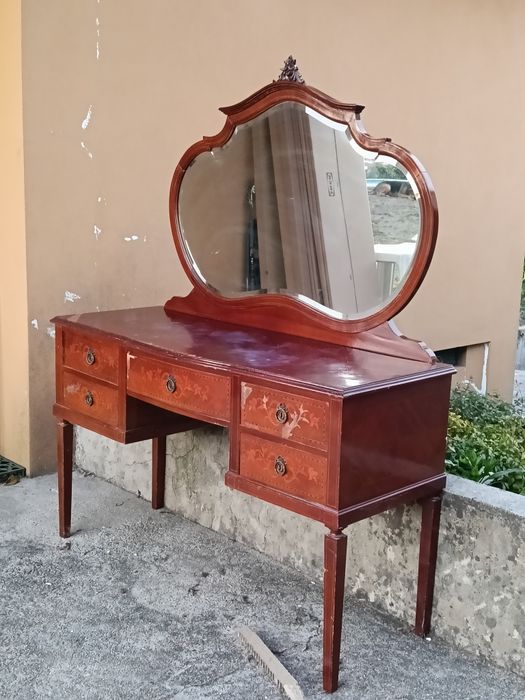 Vendo toucador com espelho