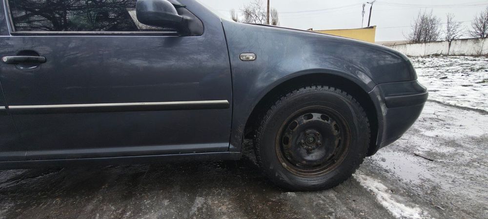 Фольцваген бора ,