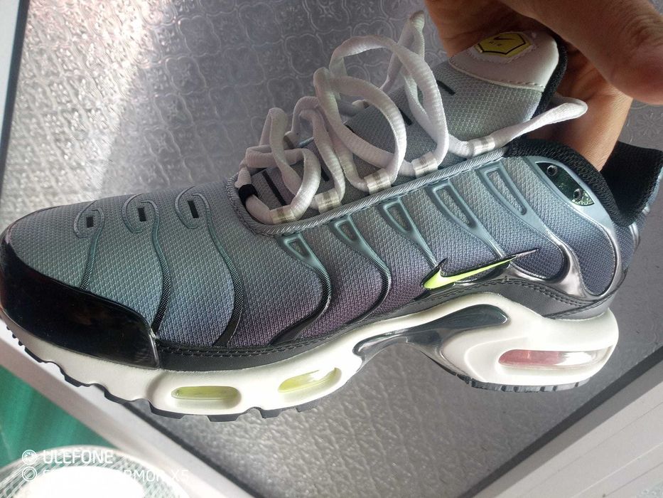 Ténis Nike TN novos tamanho 42