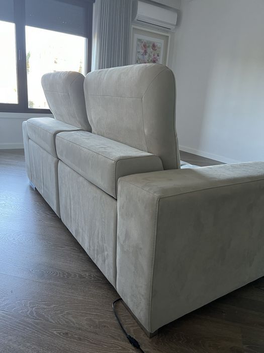 Sofa 2 lugares com relaxe.