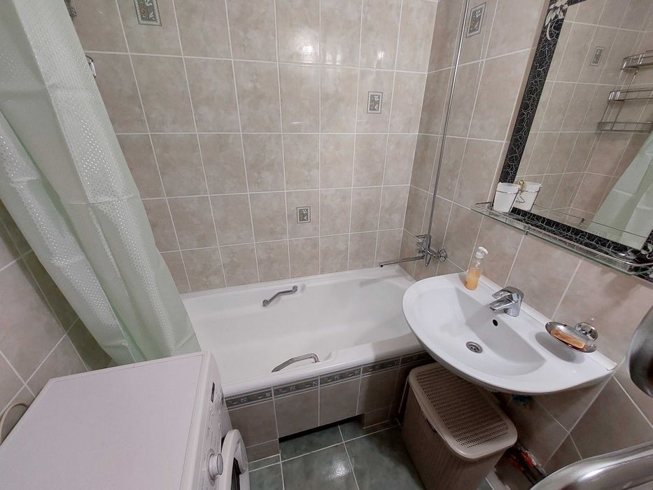 Посуточно 2к квартира. М. Харьковская. Ревуцкого 19/1